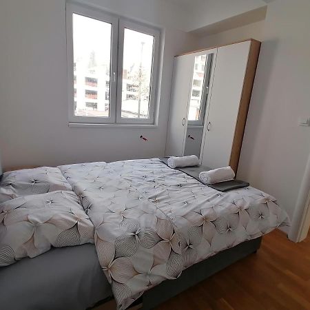 Sarah - City Apartment Szkopje Kültér fotó