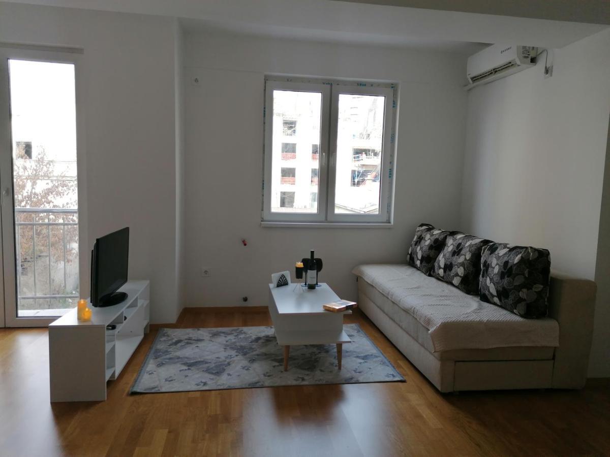 Sarah - City Apartment Szkopje Kültér fotó