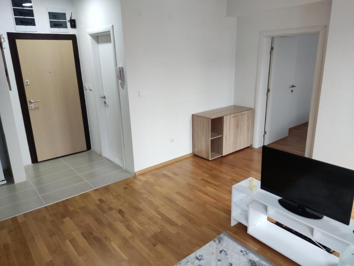 Sarah - City Apartment Szkopje Kültér fotó